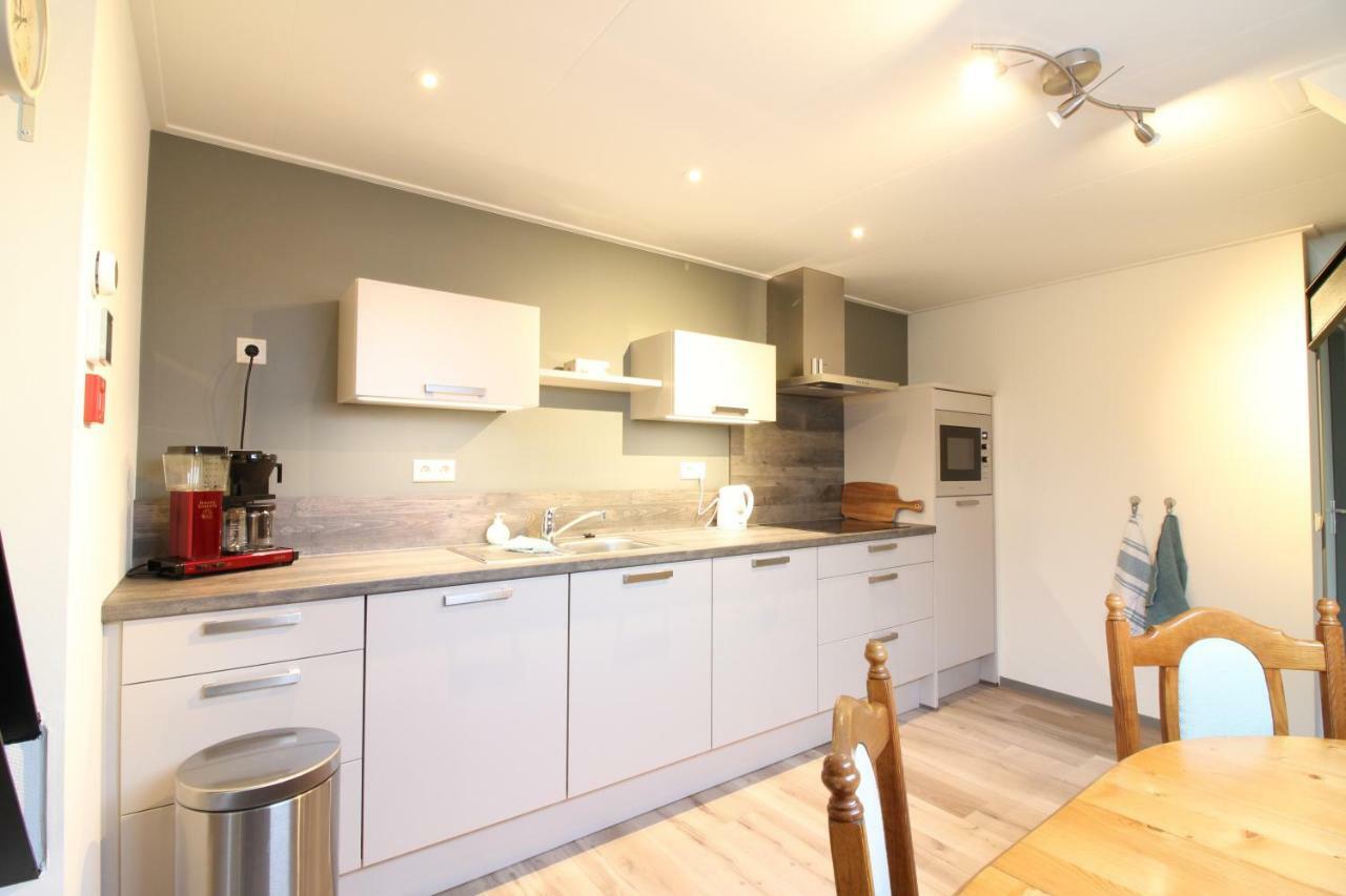 Bed & Breakfast De Roos Urk Exterior photo