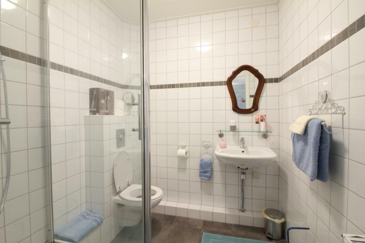 Bed & Breakfast De Roos Urk Exterior photo