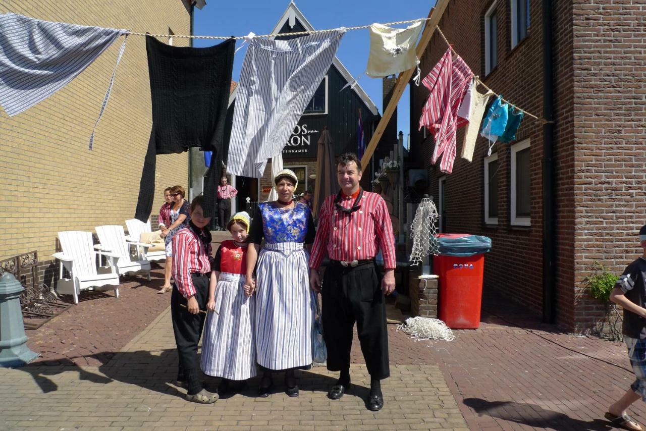 Bed & Breakfast De Roos Urk Exterior photo